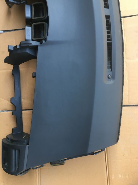 Plansa de Bord cu Airbag Toyota Auris 2007-2012. Volan stinga.