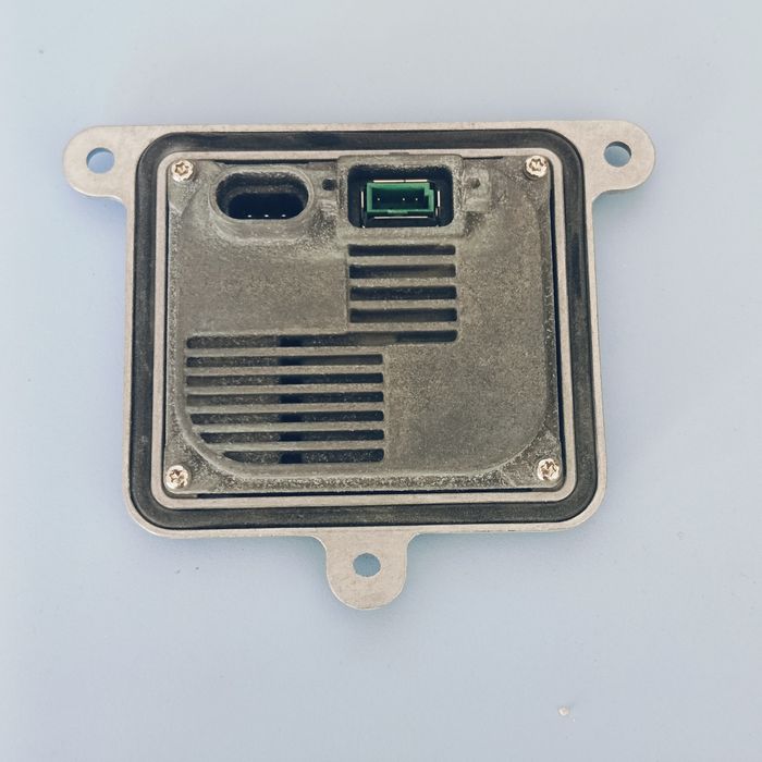 Баласт за фар Ford Mondeo Focus  Santa Fe Evoque  10R-034663 D3S