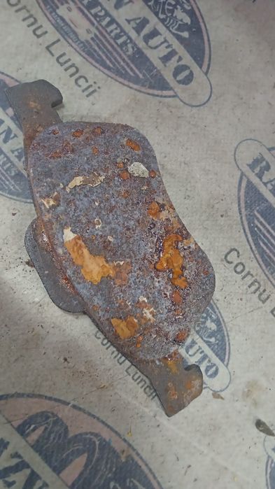 placute fata  renault laguna