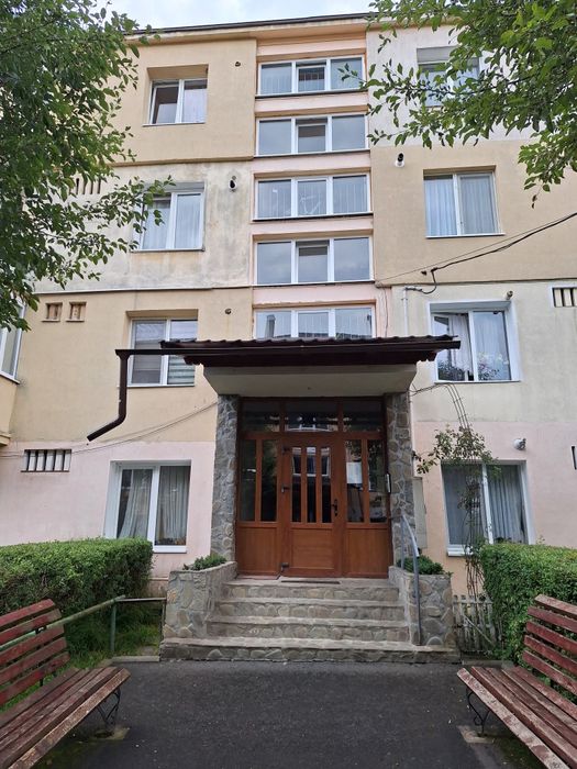 Vând apartament 2 camere