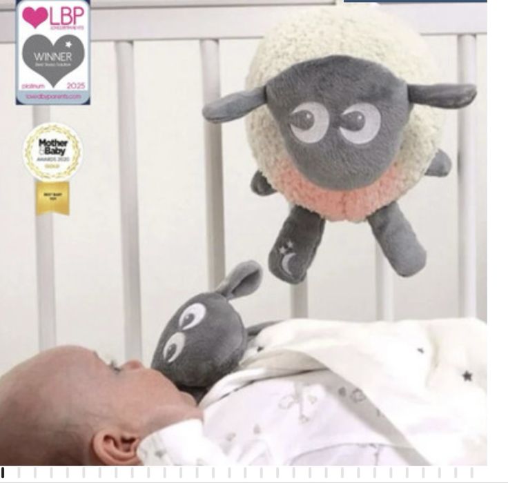 Овцата Ewan, презареждаща играчка за спокоен сън със сензор за плач