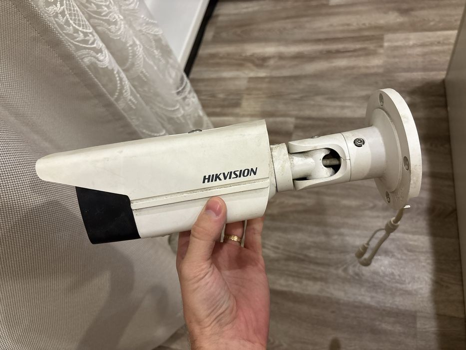 Hikvision DS-2CD2T55FWD-18