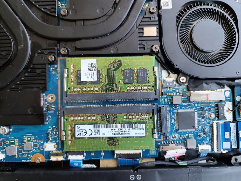 Vând Laptop Gaming