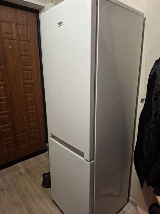 Продам б/у холодильник