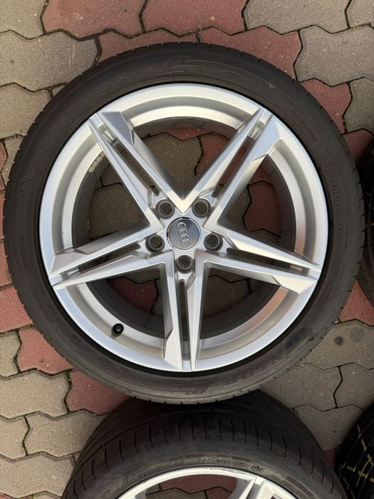 Jante de aluminiu originale Audi R18 cu cauciucuri de vara