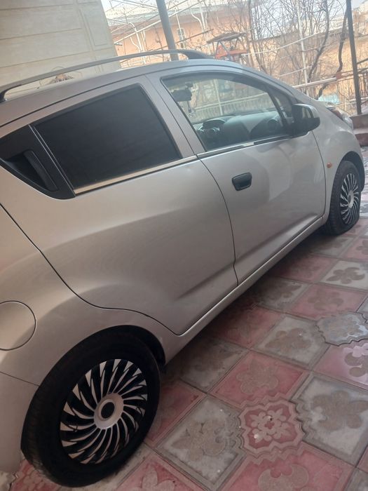 Спарк срочно продаеться