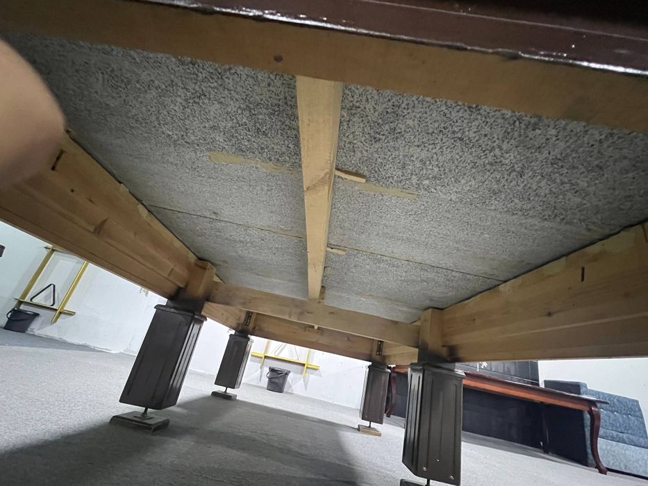 Мраморный бильярдный стол