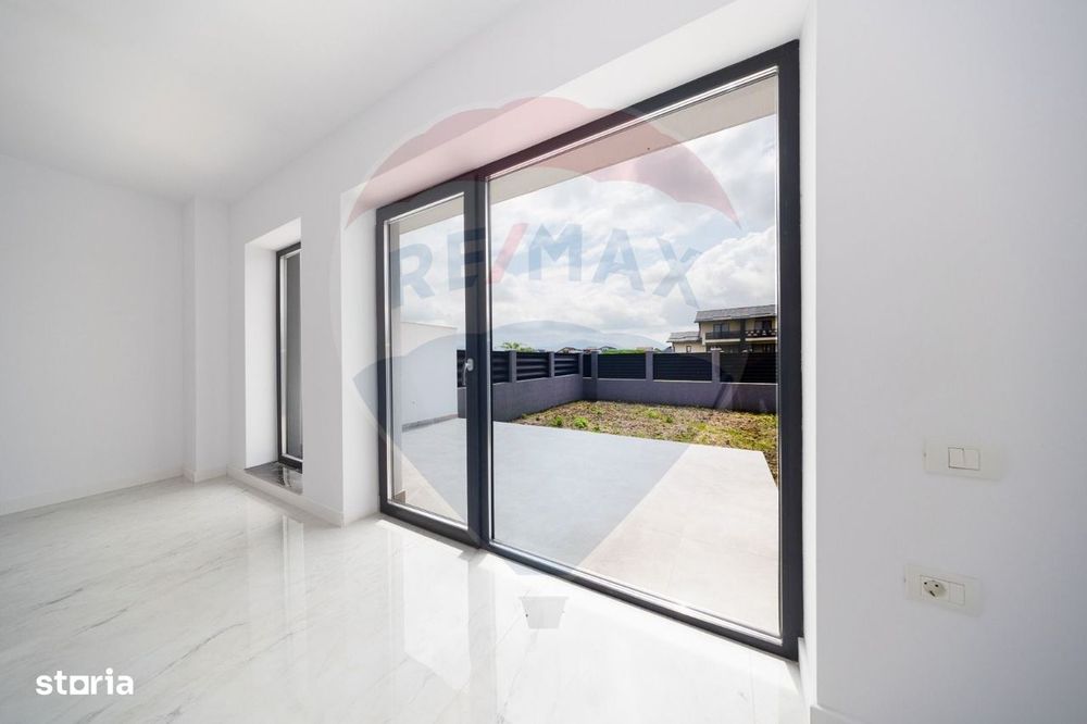Constructie noua, intabulata, 2 terase, curte, Izvor!