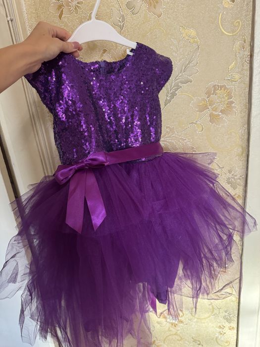 Продаю красивое бальное платье