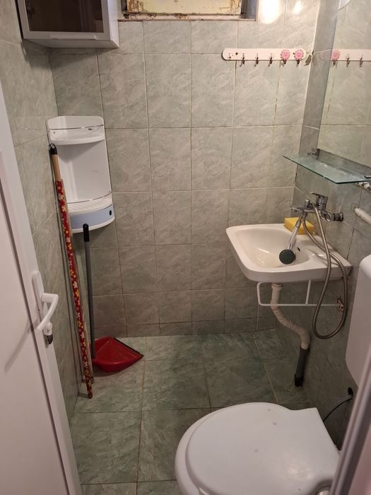 Vând urgent garsoniera Piata Rahova