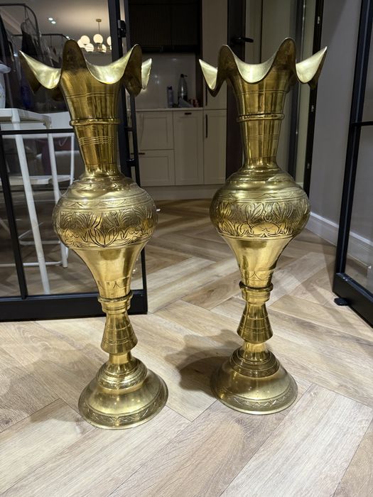 Vase decorative mari din alamă masivă – Sri Lanka  lucrate manua