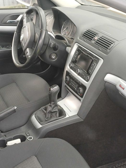 SKODA Octavia 2011 — imagine 5