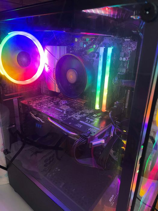 Геймърски компютър с волан Logitech G27