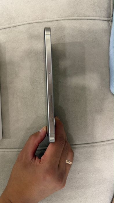 Продам iphone 16 pro max 256gb