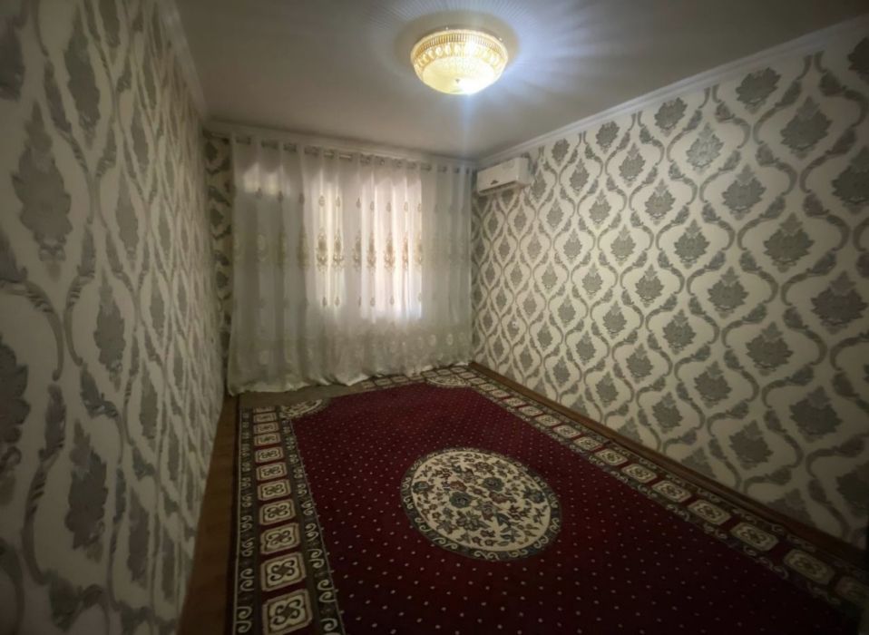 Юнусабад 7 квартал. Продается квартира 2/2/4