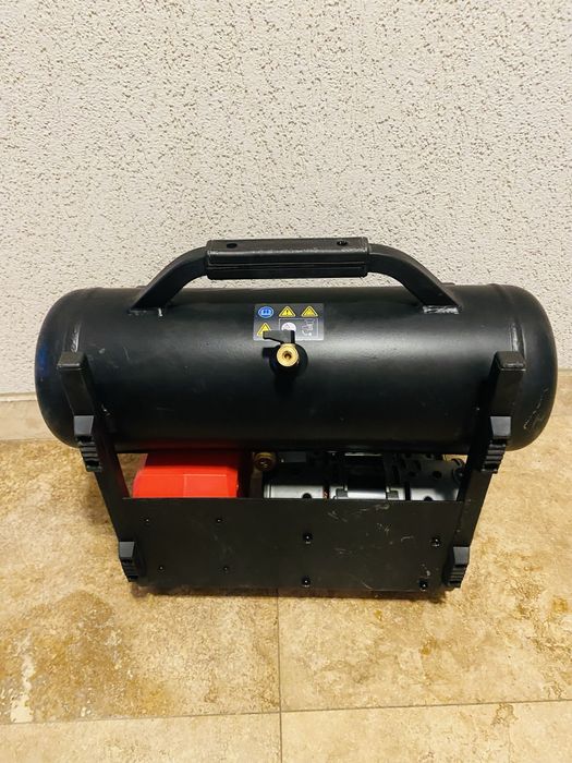 Milwaukee compresor M 18 FAC