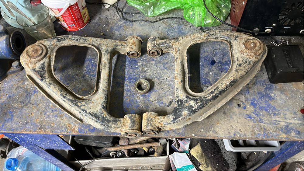 Запчасти чайзер 90