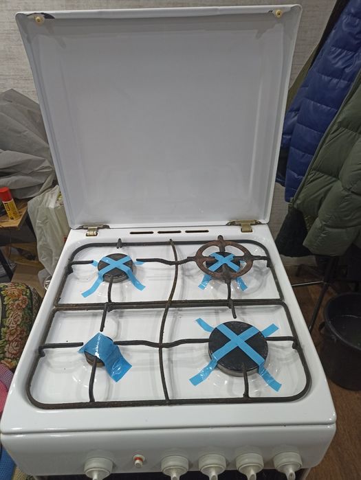 Газовая плита Indesit.