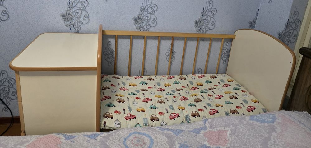 Болалар шкафи ва кравати