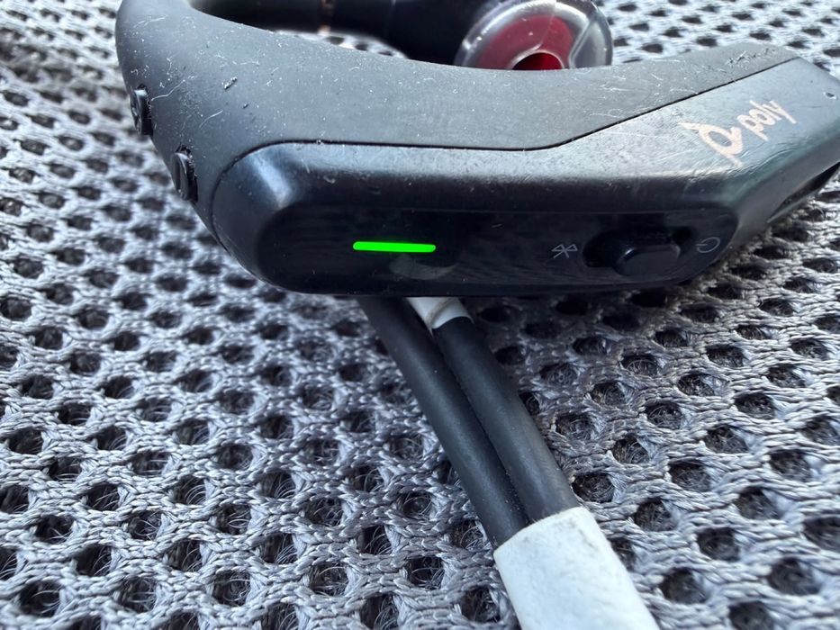 Casca Bluetooth  Poly Voyager Legend 50