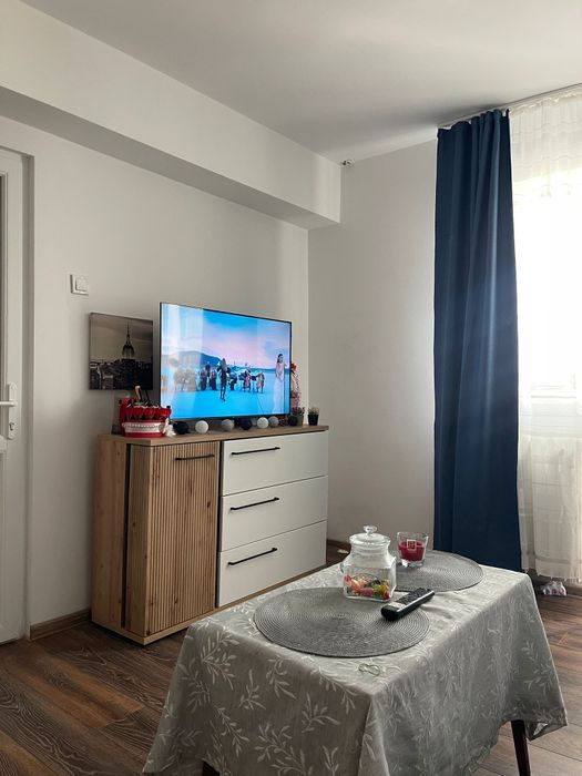 Închiriez ap 2 camere decomandat