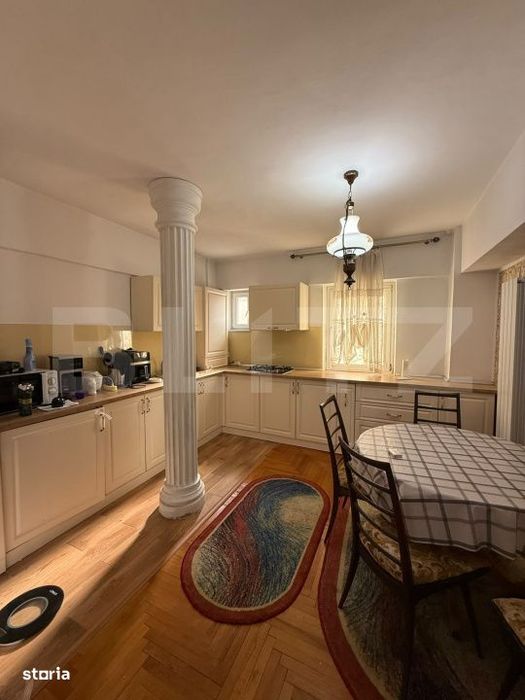 Apartament 3 camere, Decomandat, Zona Mall, Etajul 2