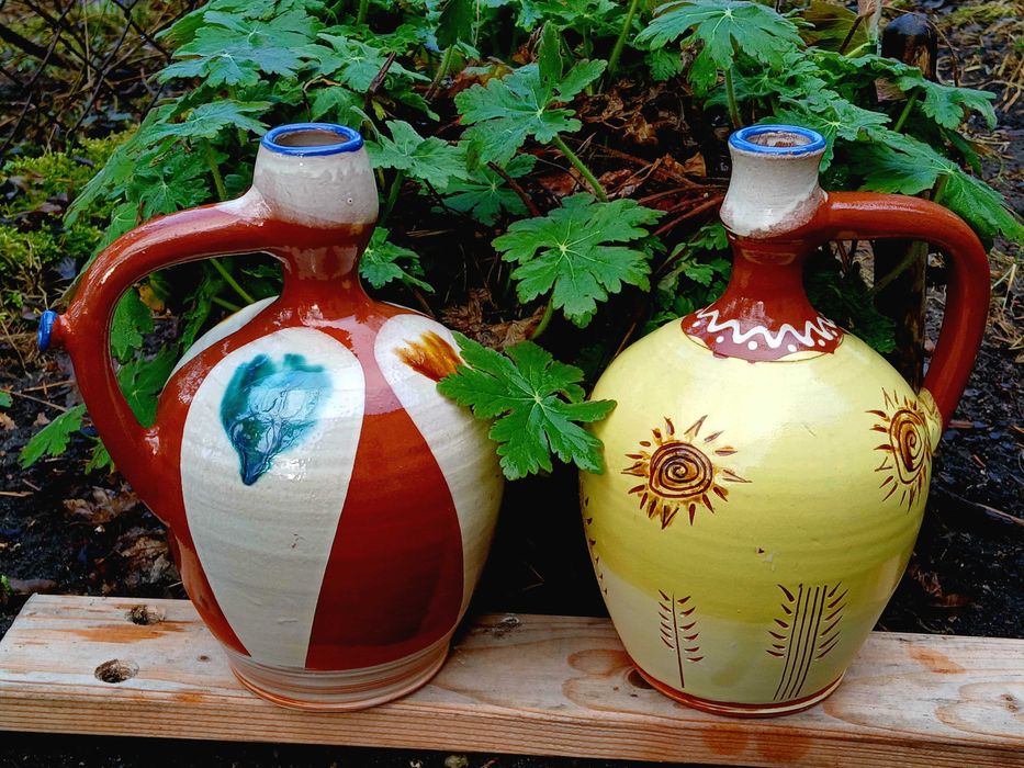 Стомни,  кани, крондири, бъклици, дяволска стомна, битова керамика