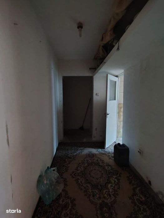 Pret imbatabil! 2 camere , et 2, zona Micro 11