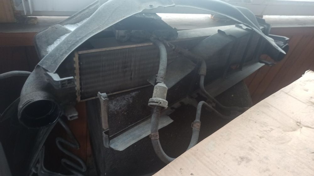 Радиатор мерседес w203 Mercedes