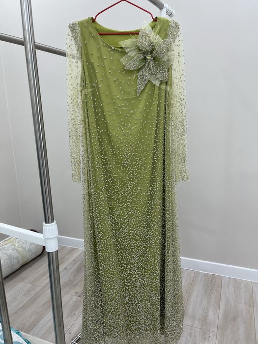 Вечерный көйлек сатылады