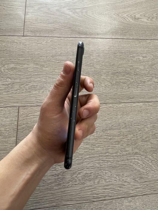 Айфон Se2020 64gb