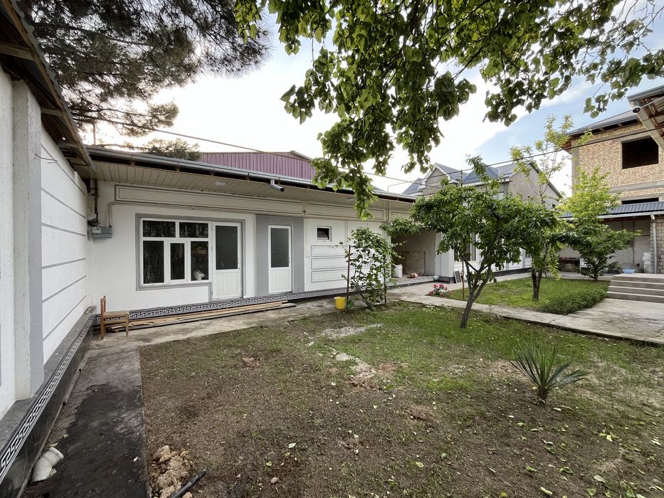 Продается дом в городе ташкент 2/2.5 соток в жаркие дни можно проживат