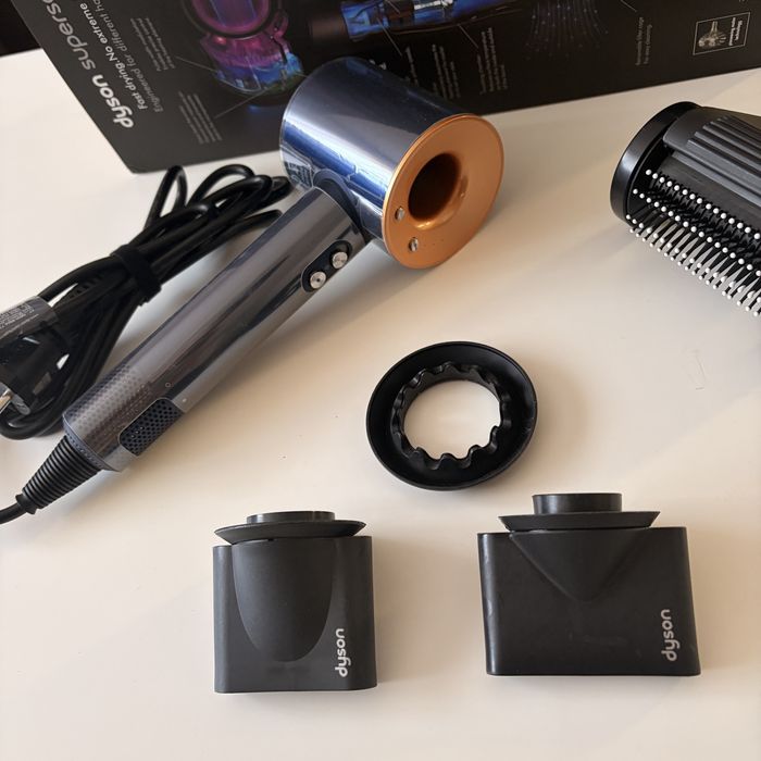 Uscator de par dyson supersonic