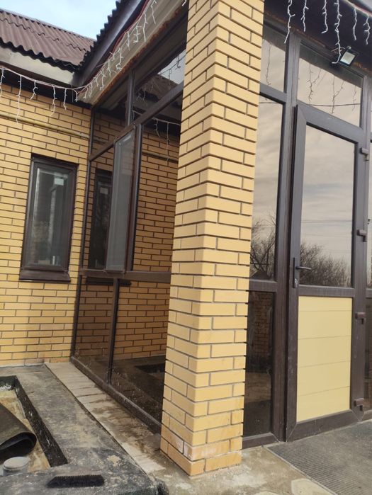 Продам стеклопакеты от коридора