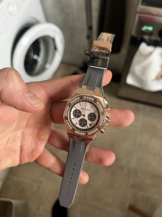 Audemars Piguet Royal Oak Chronograph 37 mm - ДАМСКИ МОДЕЛ
