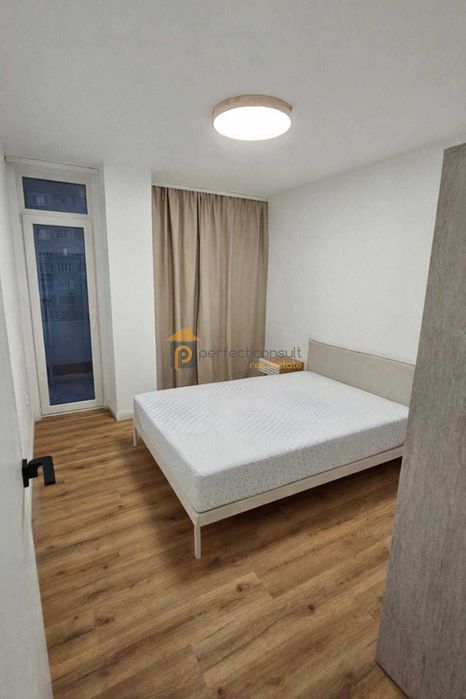 Дава се под наем Тристаен апартамент в Пловдив, Младежки Хълм - 100 кв.м за 747.66 € - Снимка #4