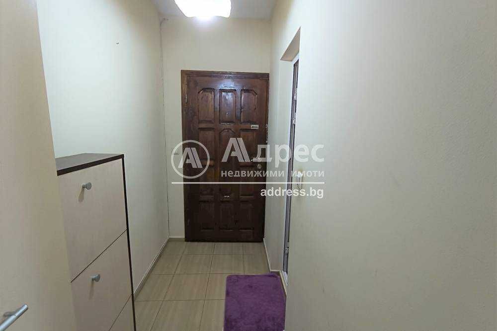 Продава се Двустаен апартамент в Разград, Бели Лом - 62 кв.м за 987 €/кв.м - Снимка #12