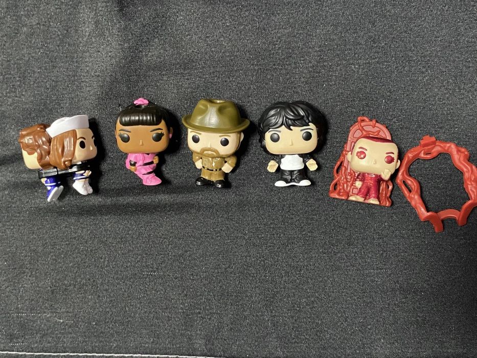 Обмен/продажа фигурок Киндер джой осд