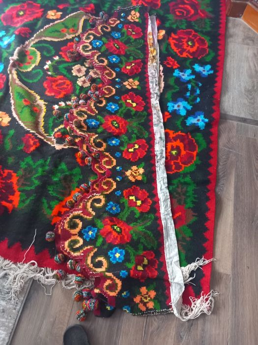 Artizanat ,plocut și țoale vechi