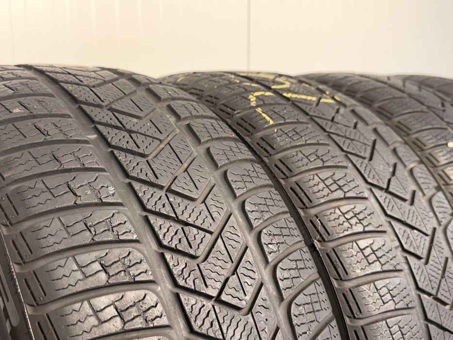 245/45/19 зимни гуми PIRELLI SOTOZERO 3