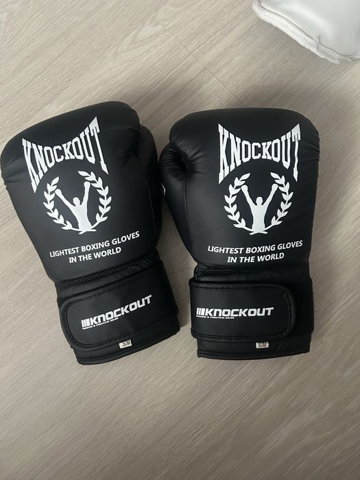 Manusi ultra usoare Knokout (S/M)