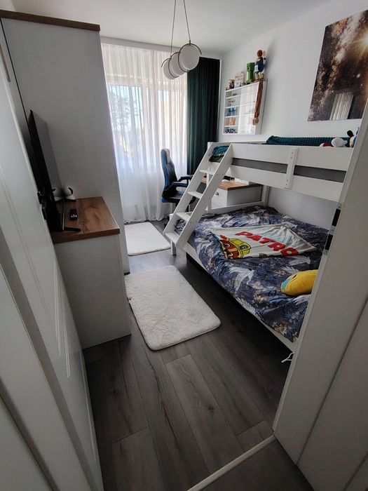 Apartament 4 camere-Zona centrală