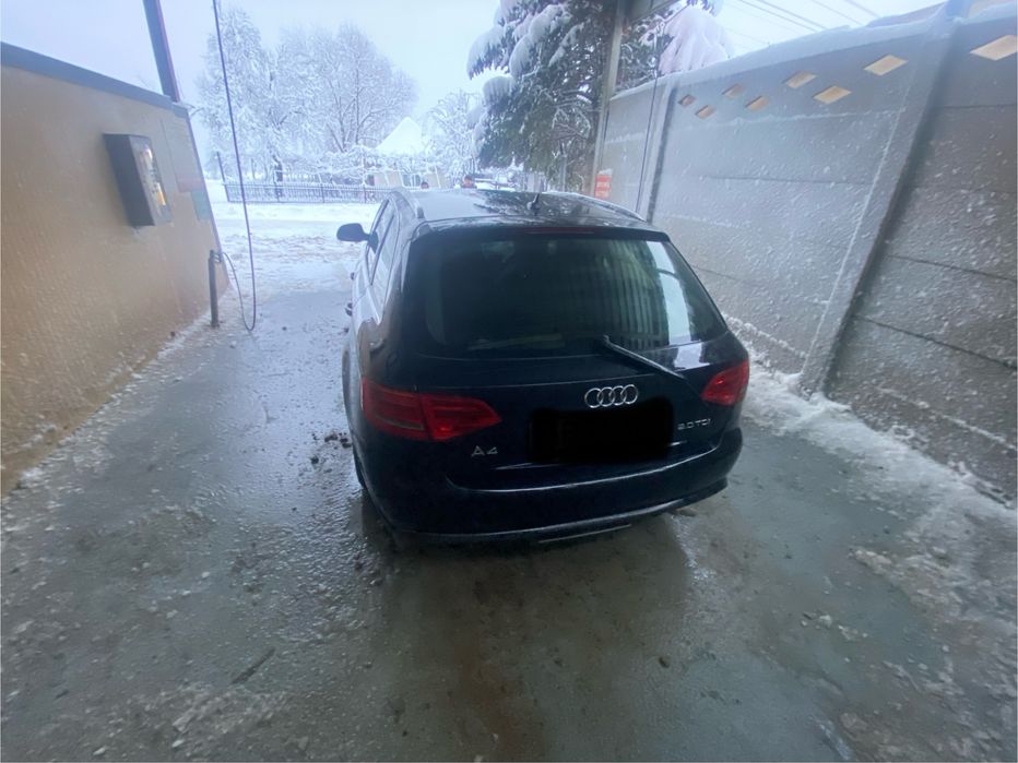 Dezmembrez Audi A4B8 a4b8