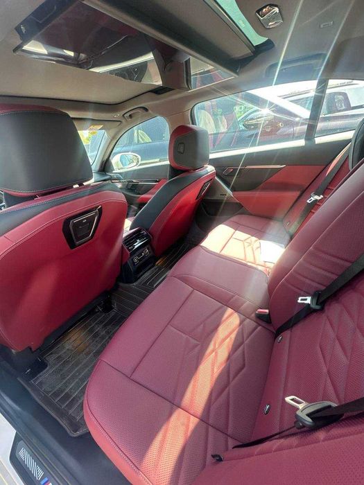 BMW i5  40 L M packet
