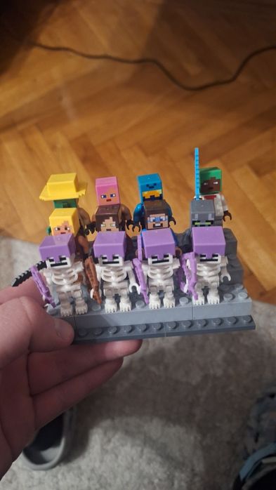 Vand seturi si piese lego minecraft, orice din poza