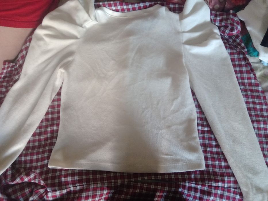 Продам кофту Б/у за 1000