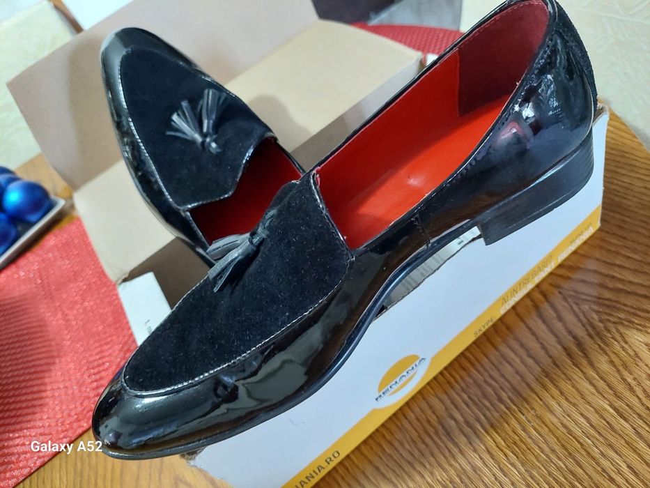 Loafers de barbati, piele naturala, bordeaux/ negri, cu 2 catarame