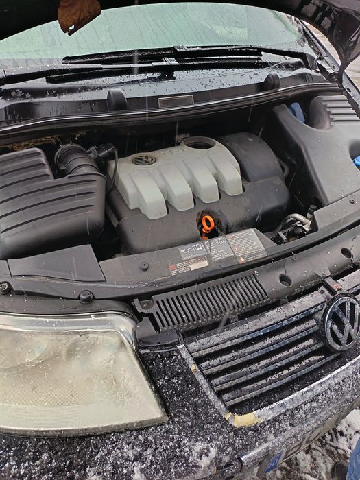 Vând sharan Wolsvagen din 2008,stare perfectă, motor de 2 l,  2900 E