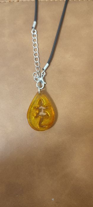 Продаю подвески.