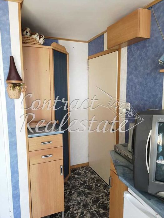 Дава се под наем Едностаен апартамент в Варна, Център - 28 кв.м за 255 € - Снимка #4